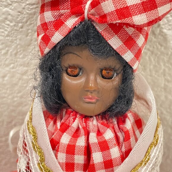 CARMEN ORIGINALS Vintage "The Original NOLA Market Girl" Collectible Doll - Picture 8 of 9